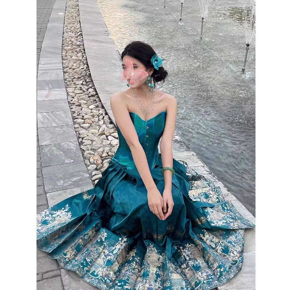 孔雀蓝套装新中式国风时尚改良马面裙鱼骨抹胸气质两件套