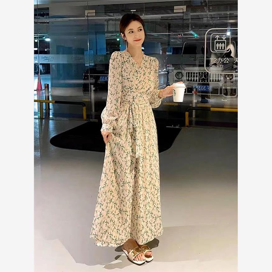 绿色V领碎花长款连衣裙20