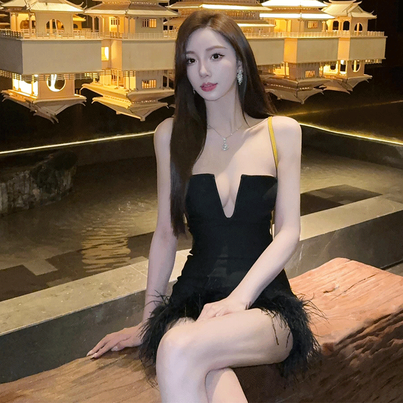 黑色法式名媛千金抹胸连衣裙女修身显瘦性感辣妹纯欲风包臀裙