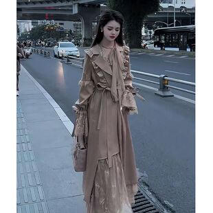 韩系秋冬风衣裙轻奢女装高级感连衣裙蕾丝拼接收腰大衣裙休闲外套