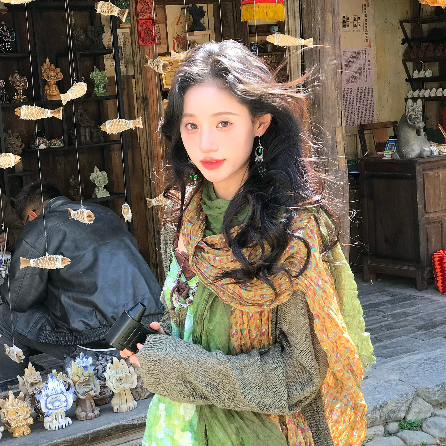 民族风复古文艺棉麻碎花丝巾女春夏季薄款古着褶皱废土风围巾配饰图片