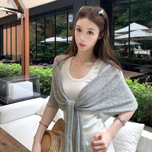 老钱风凉感亚麻灰色披肩女外搭2026夏季新款轻薄透气空调房披风潮