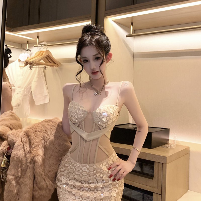 实拍~ 法式轻奢名媛风亮片连衣裙女性感拼接包臀裙高级礼服裙子