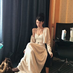 DULA好好家 舒展随性/针织毛衣短开衫女秋背心+纽扣阔腿裤三件套