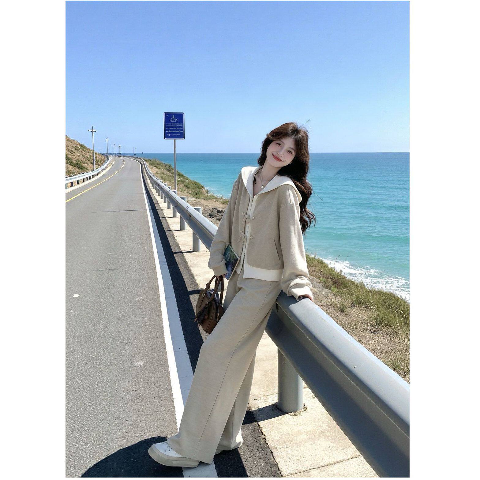 胖mm秋季时尚穿搭一整套大码显瘦遮肉卫衣阔腿裤休闲两件套装女