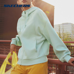 Skechers斯凯奇春季女款宽松轻质夹克休闲运动连帽外套P424W138