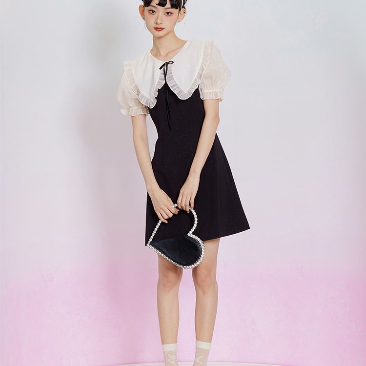 ELOF黑色娃娃领泡泡袖A字连衣裙复古大摆中长裙