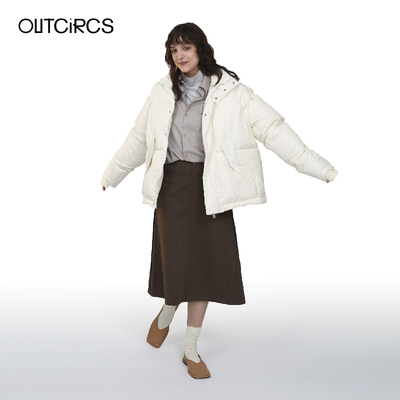 OUTCiRCS温暖蓬松面包羽绒服