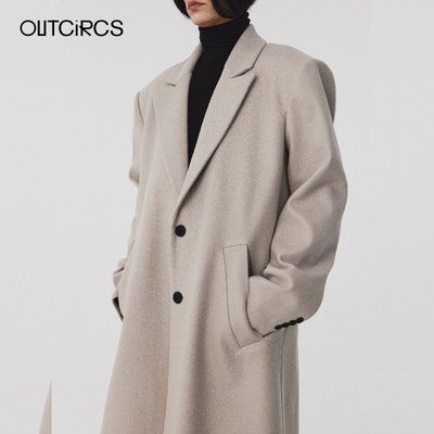 OUTCiRCS大廓形翻领大衣秋冬新款