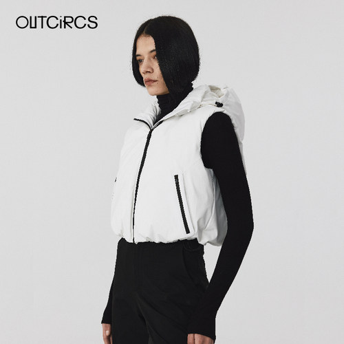 OUTCiRCS机能风短款羽绒马甲外套