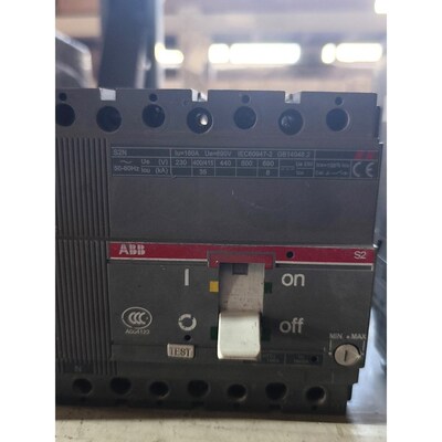 出一台ABB塑壳断路器S2N160A4P电压230V 议价