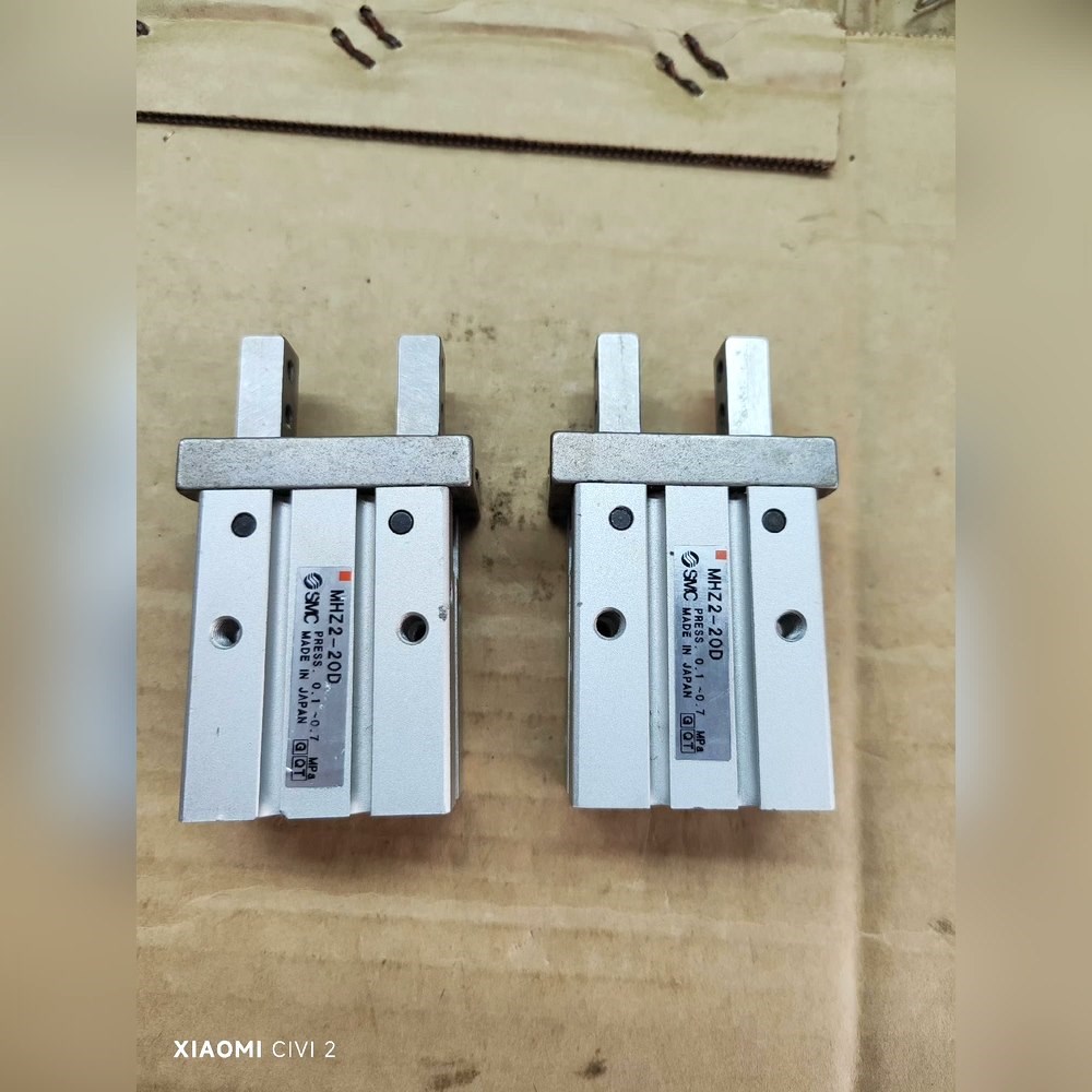 MHZ2-20D SMC夹紧气缸原装实物拍摄夹动顺 议价