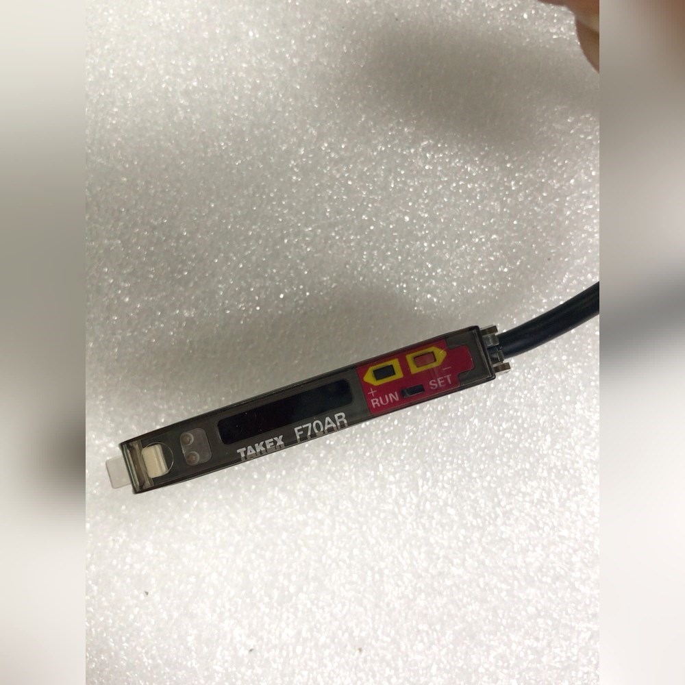 竹中光纤放大器 F71CR F70AR 实物图片 议价