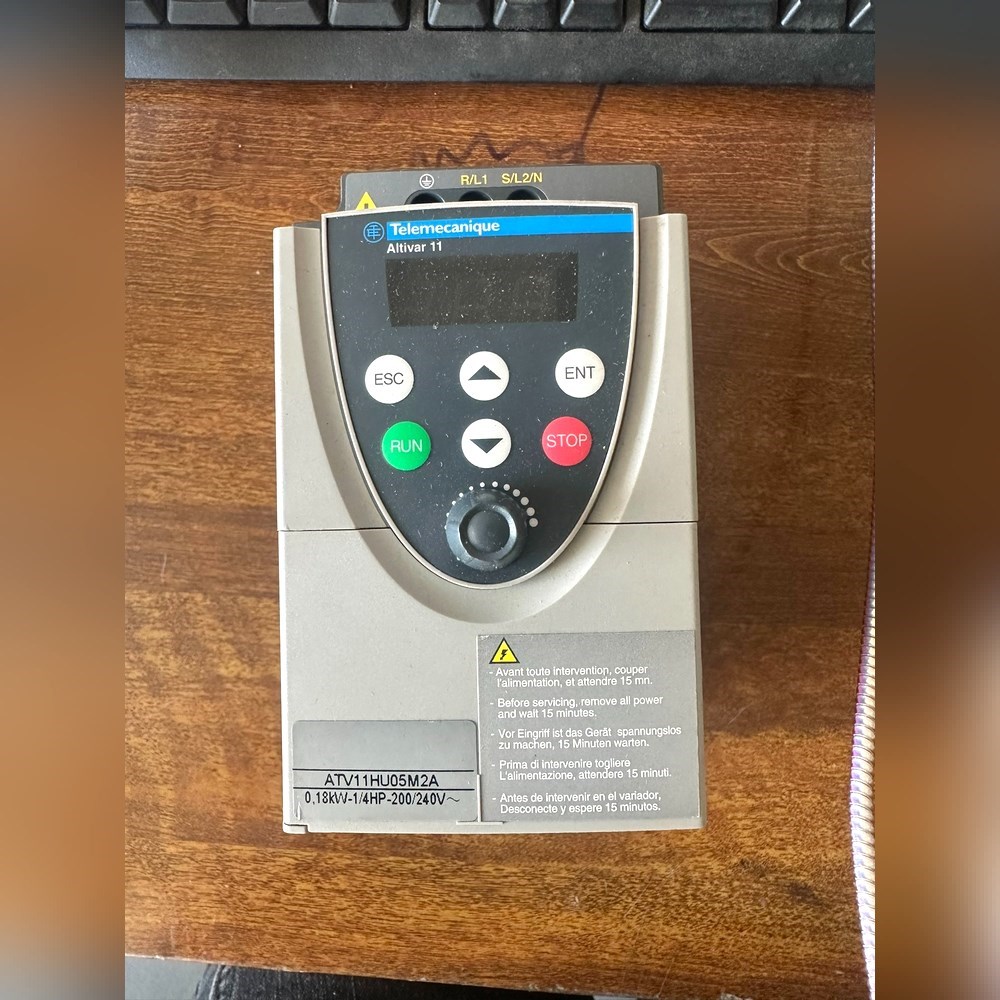 施耐德变频器 ATV11HU05M2A 议价