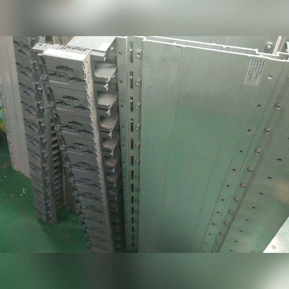 贝加莱驱动器底座卡板8B0M0140HW00.000-1 议价