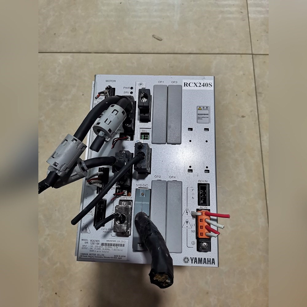 原装雅马哈机械手控制器RCX240S成色如图拍前询价 议价