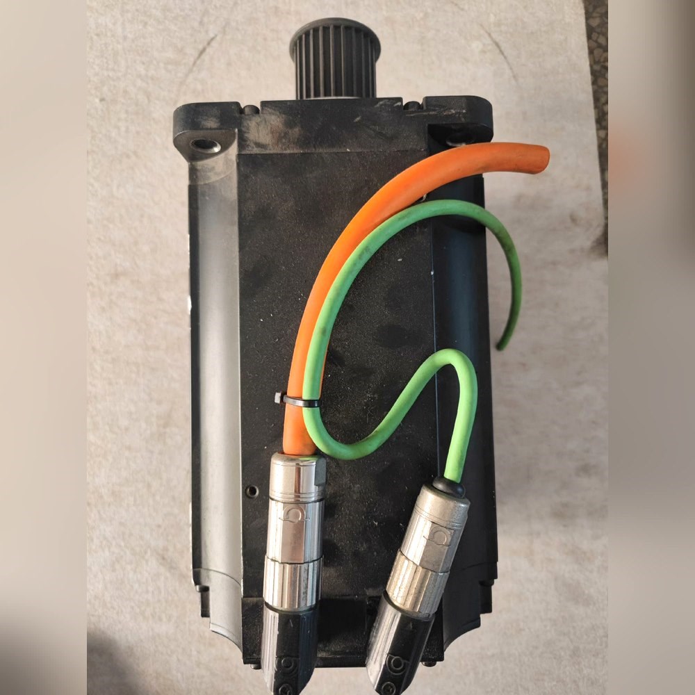 贝加莱伺服电机8LSA75.E3030D104-0 议价