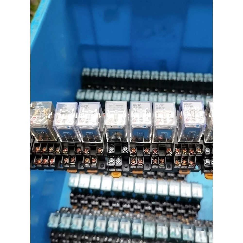ZOFR继电器 HH52P AC220V AC24V J 议价