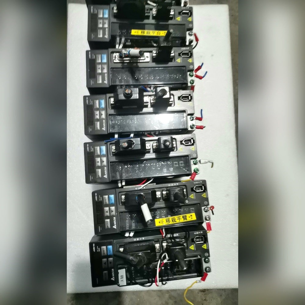伺服400W ASD-B2-0421-B5台 议价