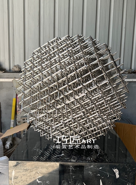 抽象艺术风会所金属几何桌面摆件