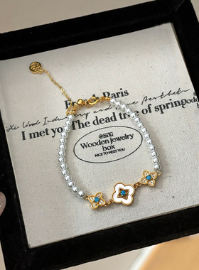 原创中古饰品复古风奶油色星芒设计手链精致气质轻奢锆石手链