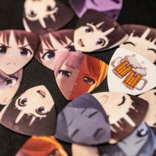 曙光音乐 GBC抽象拨片二次元少女乐队表情包电吉他贝斯吉他拨片