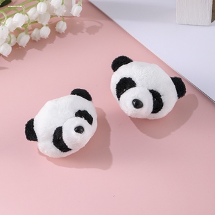 趴在你身上熊猫立体胸针可爱软萌少女心饰品挂件搭配情侣别针