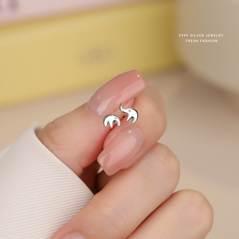 S999足银简约小象耳钉女纯银时尚