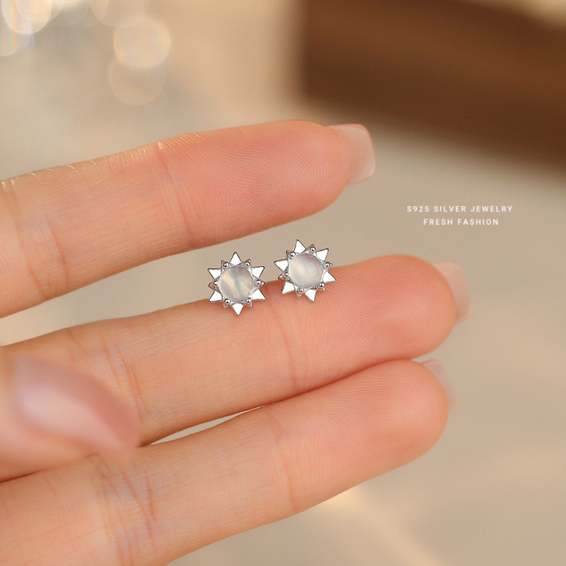 S925纯银白玛瑙太阳花耳钉女时尚时尚百搭六芒星耳骨钉2025新款