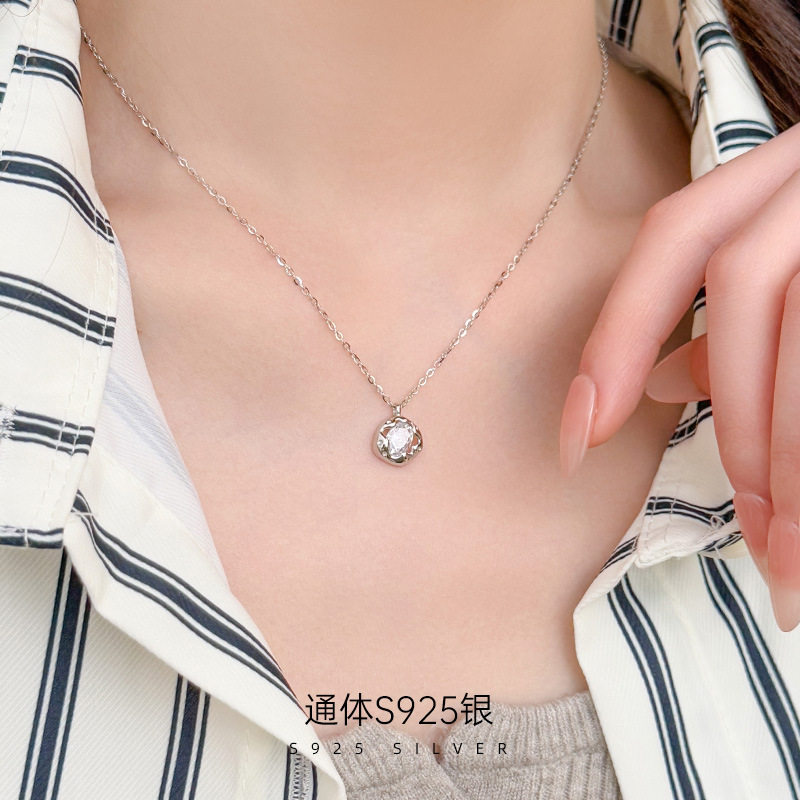 S925纯银轻奢不规则熔岩闪钻项链女小众设计新款爆百搭锁骨链项链