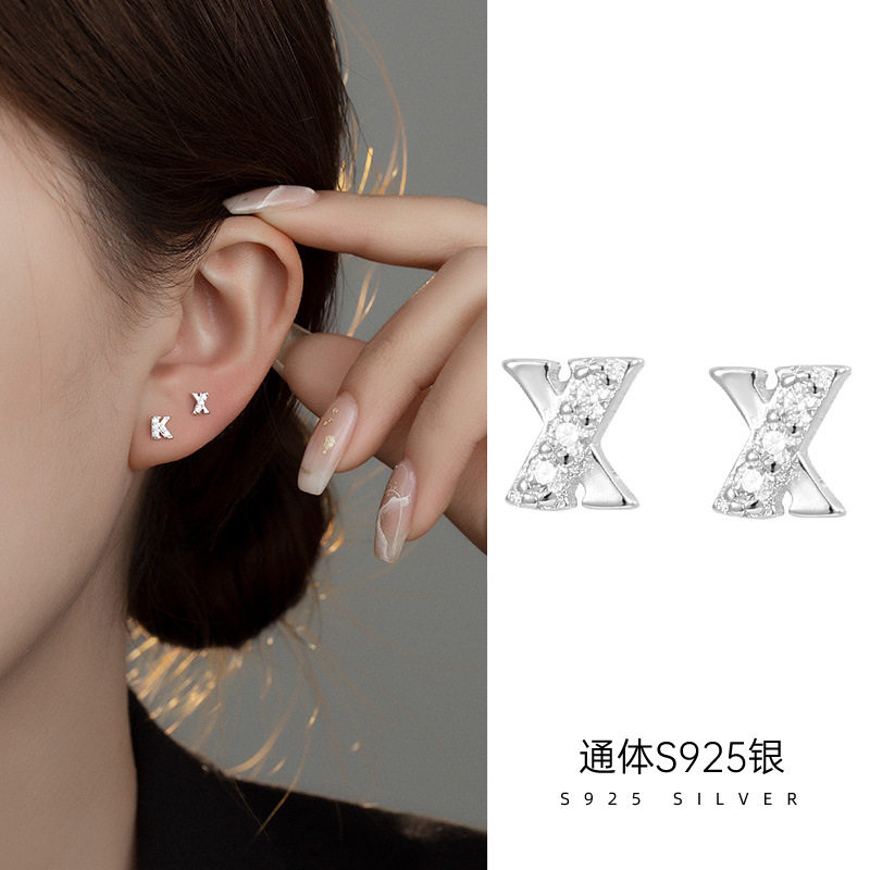 榕树下S925银个性镶钻26字母耳钉