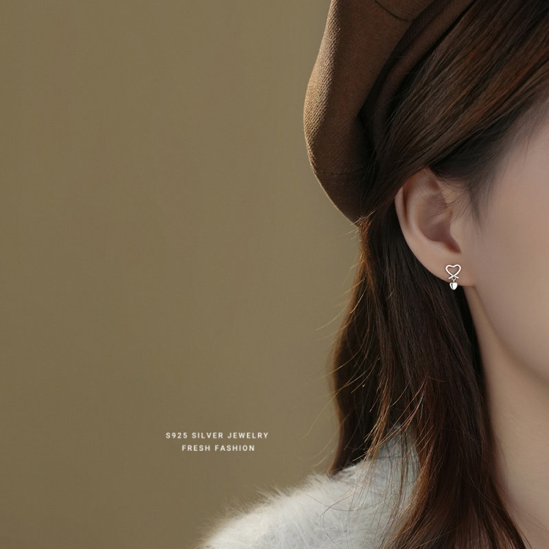 s925纯银爱心耳钉女新款甜美百搭仙女风镂空心形耳饰学生气质饰品