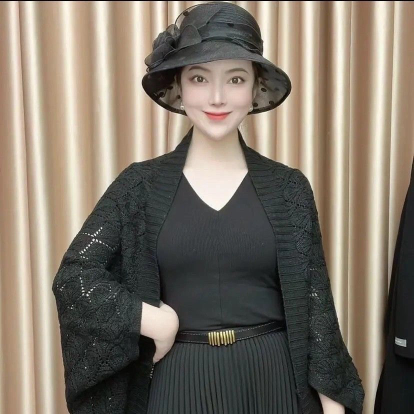 春款镂空针织披肩女2024红色妈妈旗袍外搭配裙子黑色开衫毛衣外套