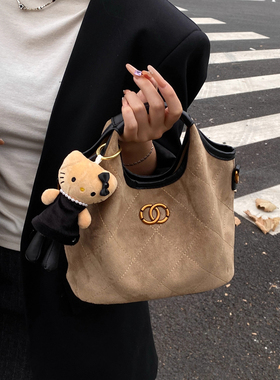 Mad Cortes韩国秋冬复古麂皮绒水桶包女高级感斜挎包手提小拎包潮