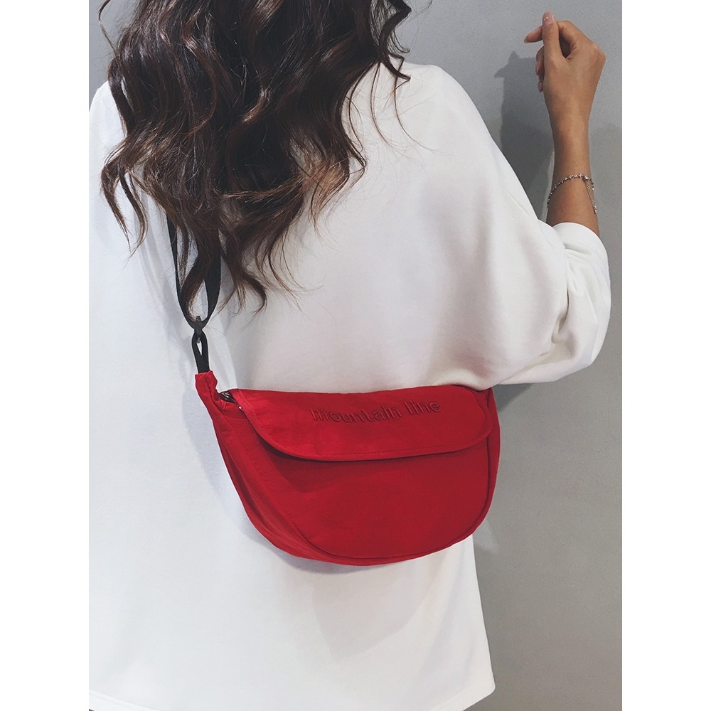 法国IT CKUUK简约帆布小包休闲百搭通勤马鞍包运动旅游斜挎饺子包