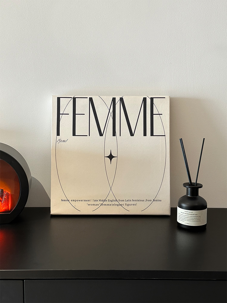 现代无障碍豪华客厅卧室挂画梳妆台装饰画抽象线条桌面相框画入口