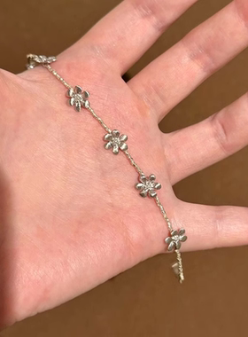 清冷感银色六瓣花朵手链女款古着