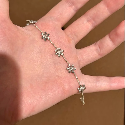 清冷感银色六瓣花朵手链女款古着