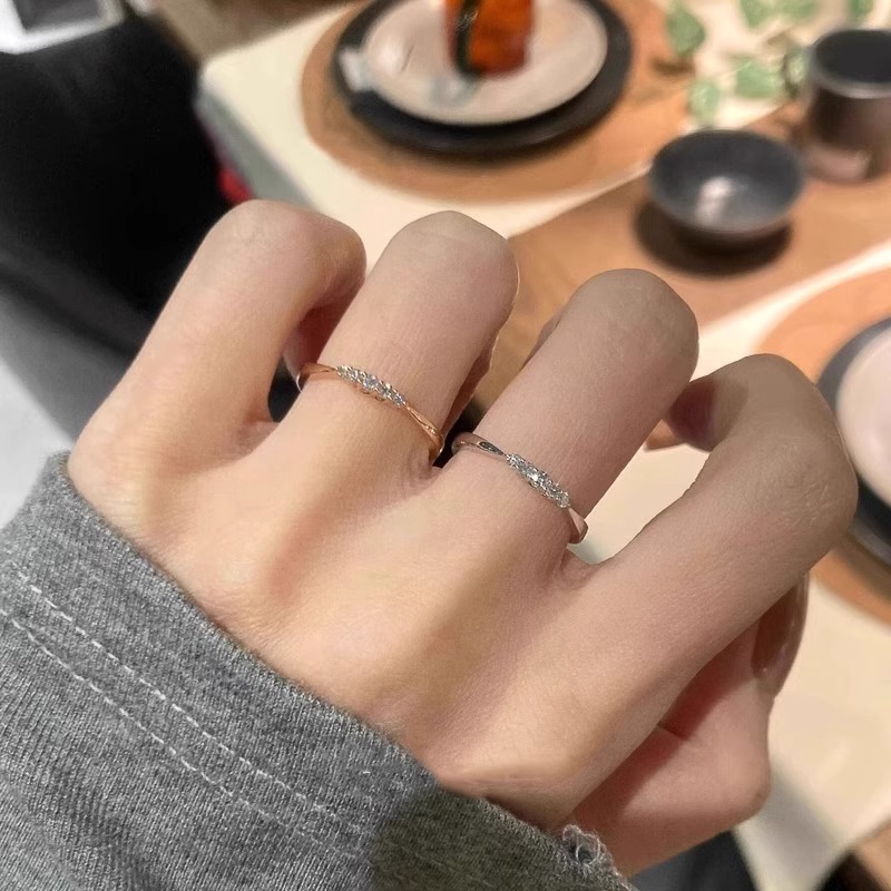 简约微镶细闪素圈戒指女小众设计