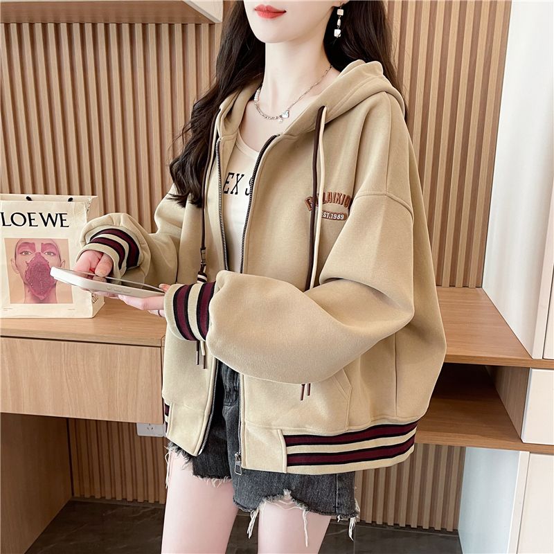 春秋冬欧货大版连帽棒球服外套女