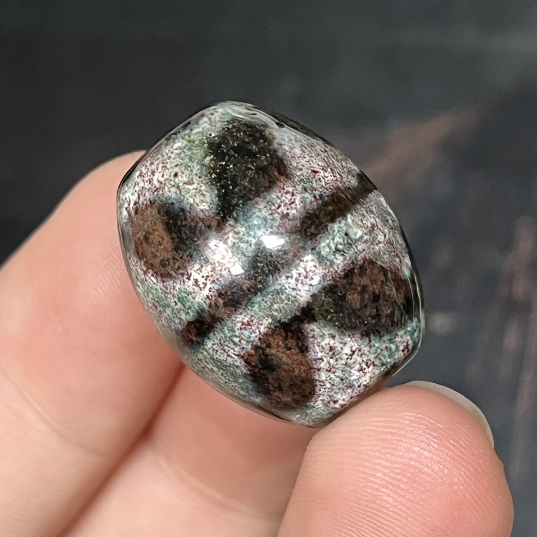 藏传高油包浆虎牙天珠男款项链