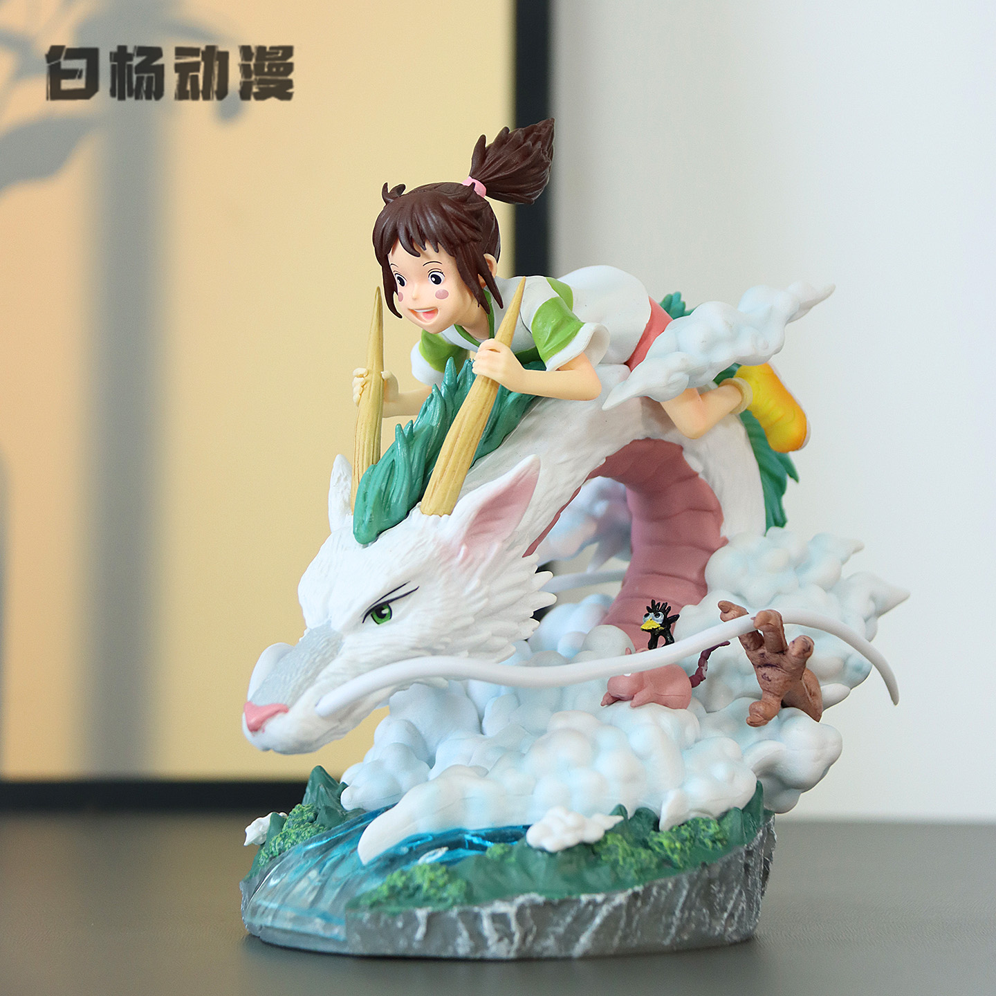 千与寻小白龙手办宫崎骏动