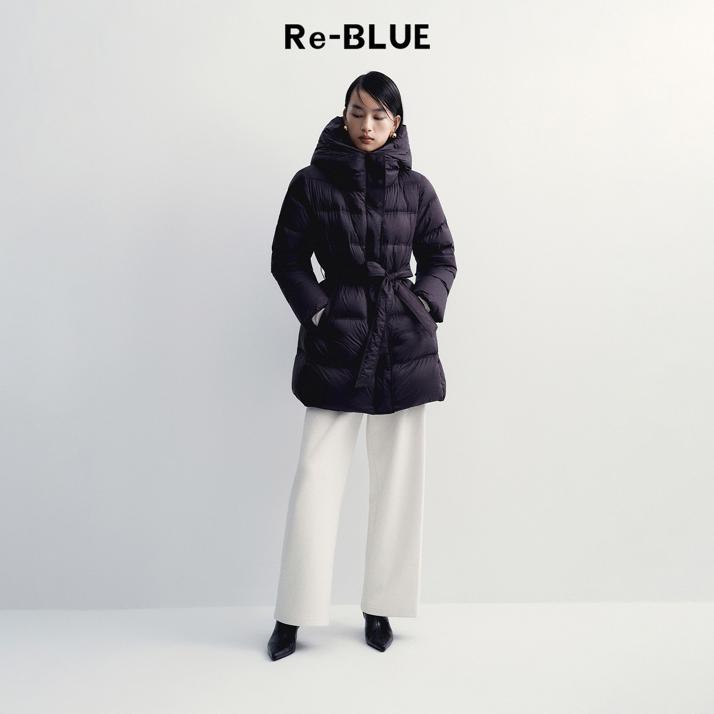 Re-BLUE轻奢优雅女装复古立领连帽一手长系带款白鹅绒羽绒服外套