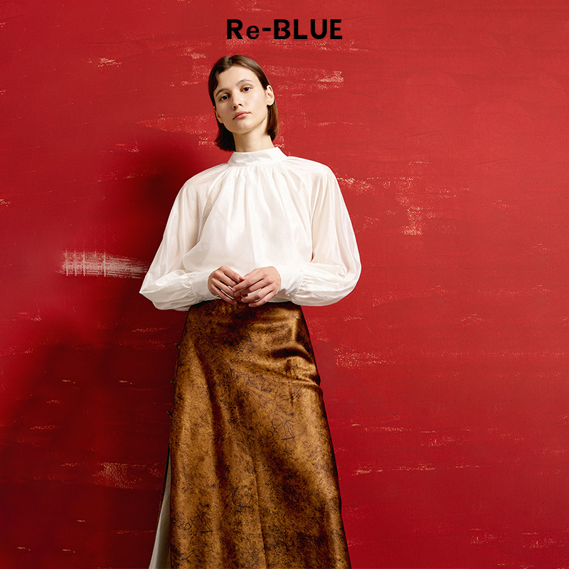 温柔知性优雅轻薄高领上衣