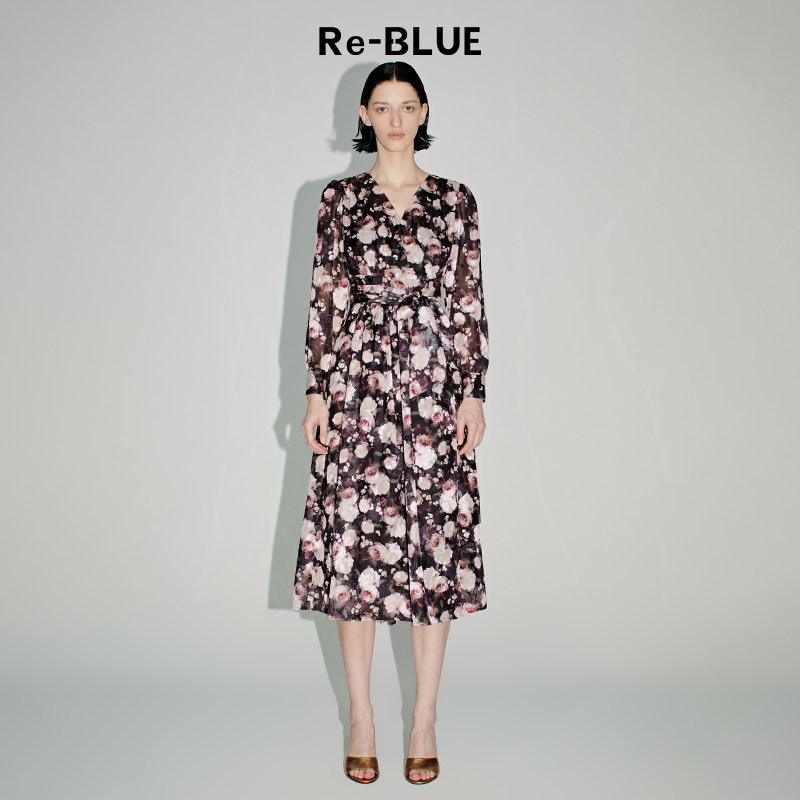 re-blue轻奢优雅女装法式浪漫暗夜玫瑰园黑色底印花连衣裙