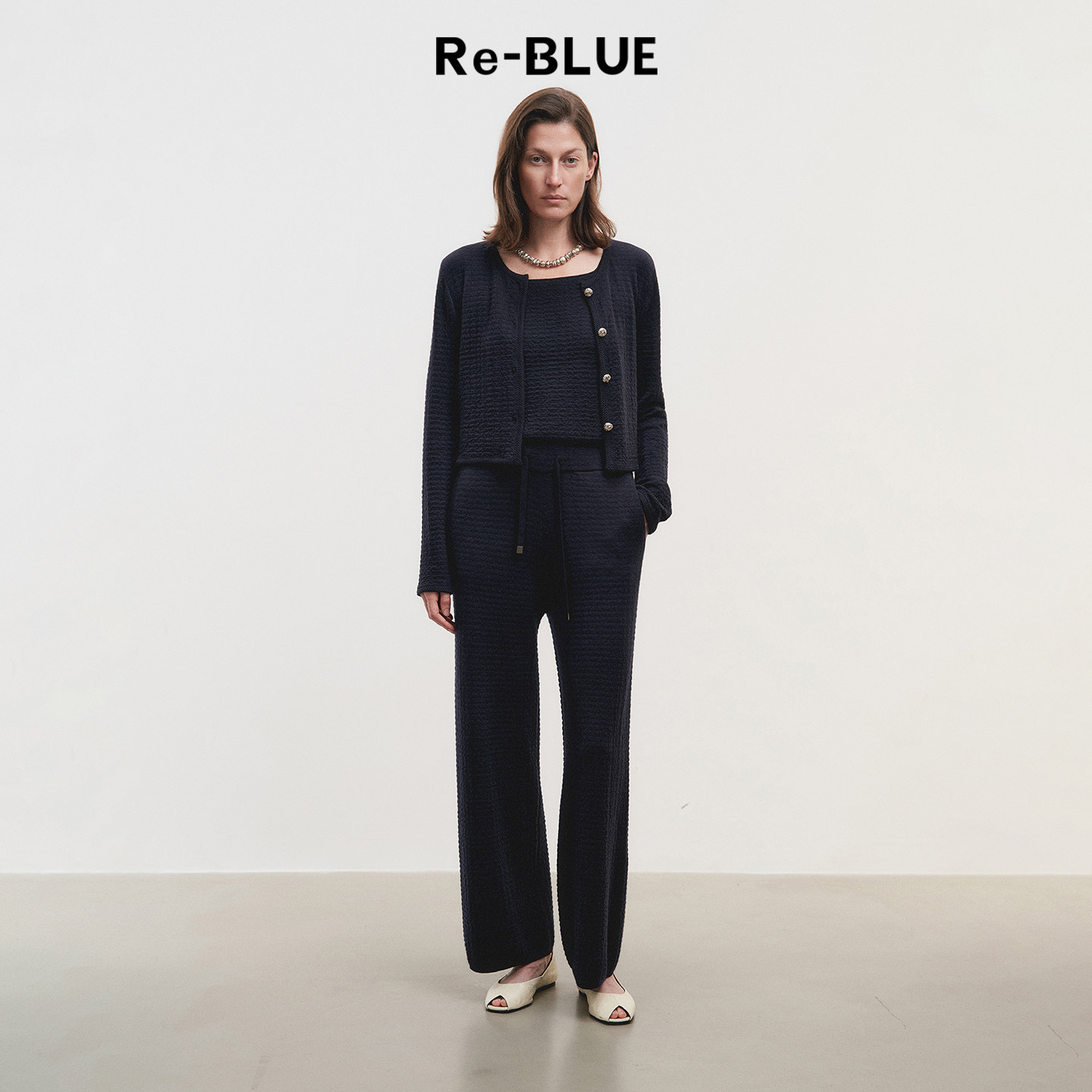Re-BLUE轻奢优雅女装慵懒云感圆领长袖肌理感针织开衫