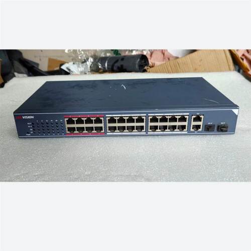 海康威视DS-3E0326P-S 24口百兆POE+2光千兆以太网监控交换机