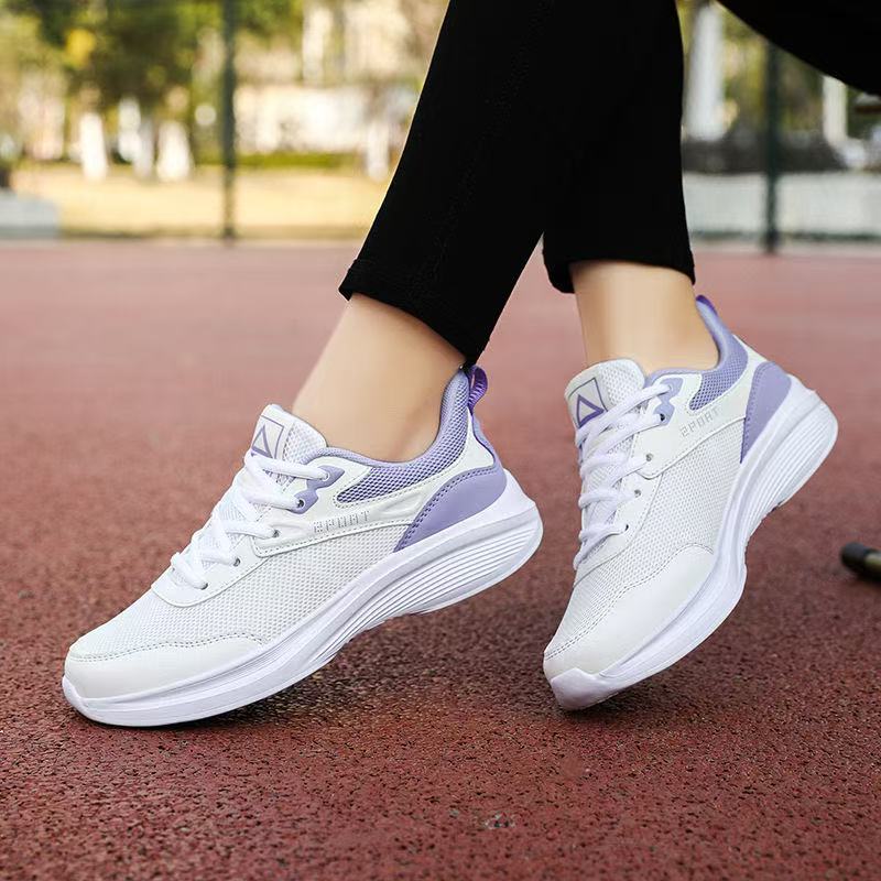 时尚女鞋致轻跑鞋2025秋季新款透气跑步鞋子女款软弹减震运动鞋女