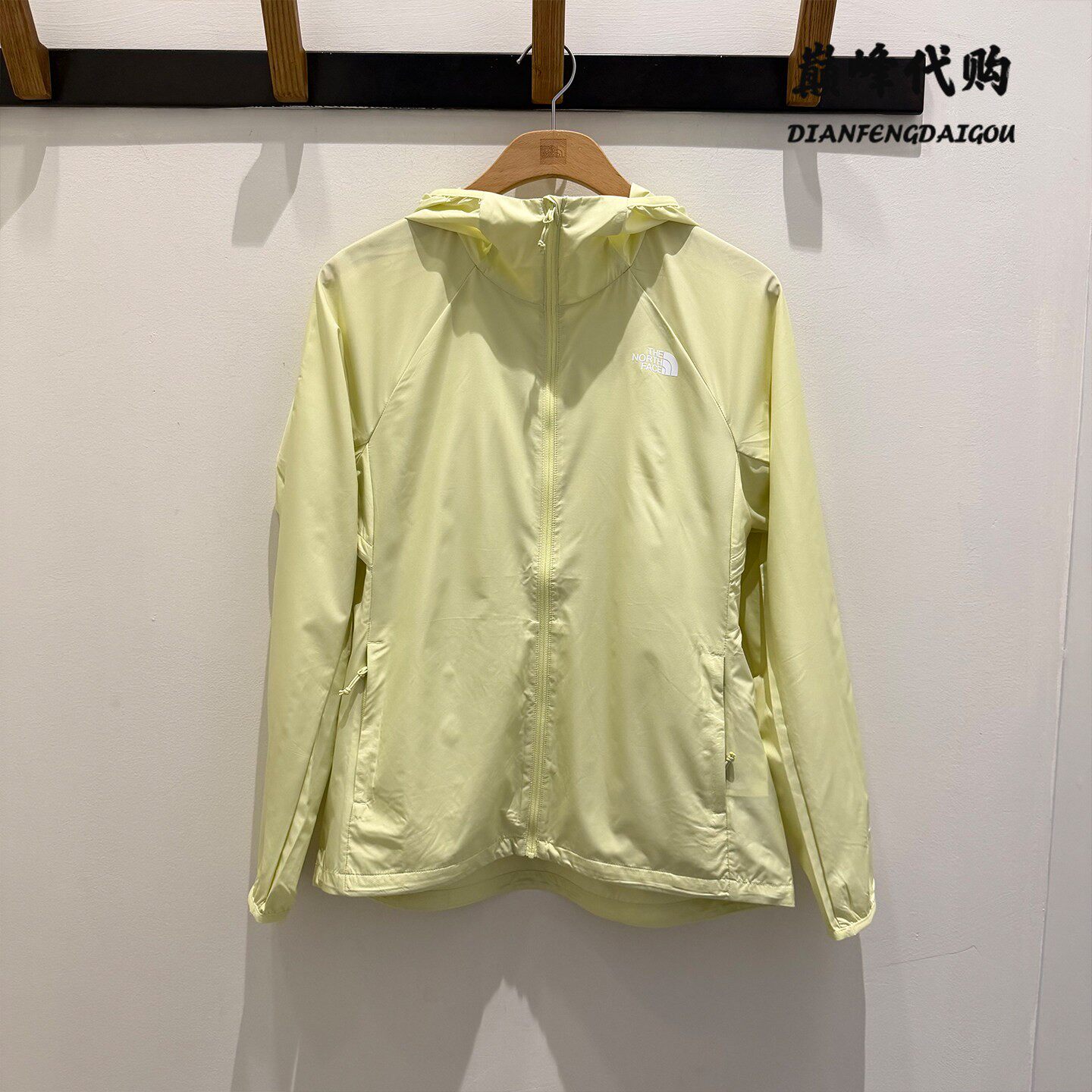TheNorthFace北面26秋冬户外运动防晒防风皮肤衣可打包外套女8G77图片