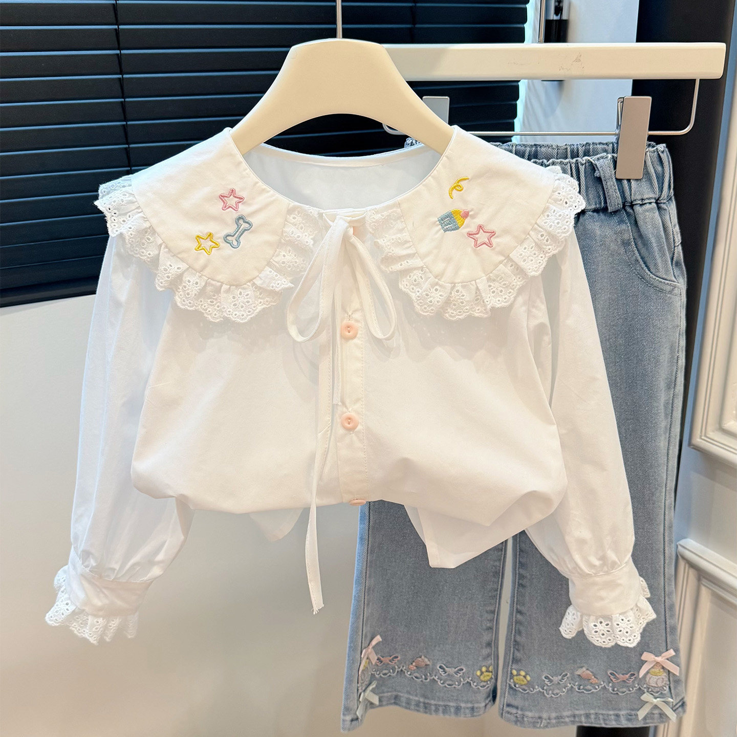 春季新款女童衬衫女宝宝韩版长袖刺绣衬衣洋气休闲儿童上衣童装潮